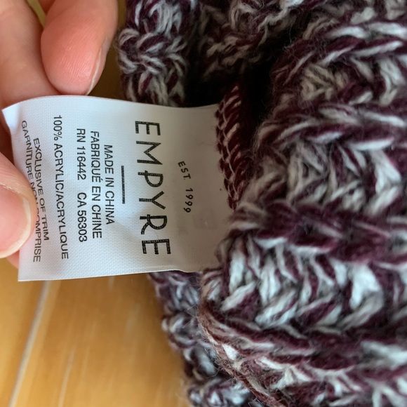 Knit beanie 🧶 - Picture 3 of 5